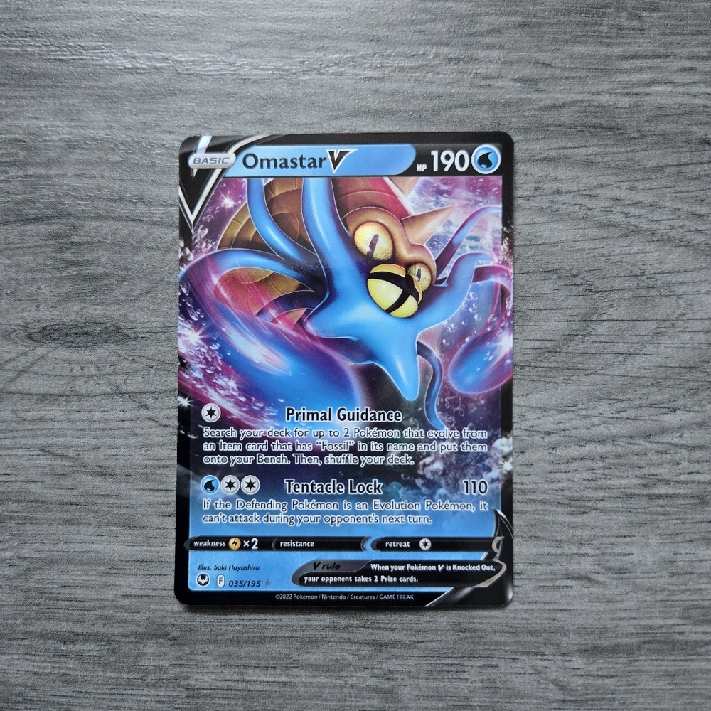 Omastar V #35 Pokemon Silver Tempest Pokemon Holo Card
